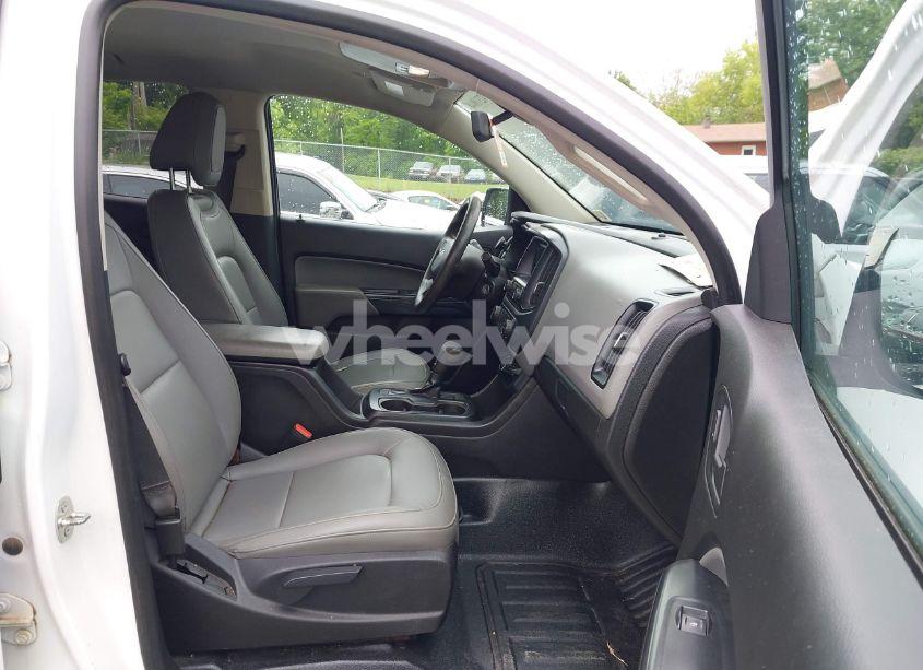 Photo 5 of 2016 Chevrolet Colorado WT (VIN 1GCGTBE31G1276938)