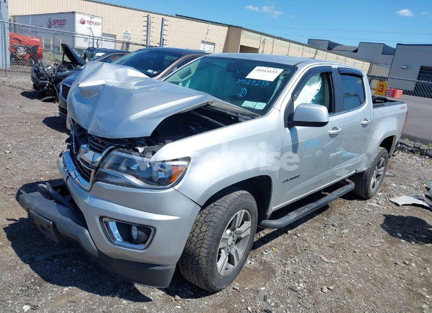 Photo 2 of 2015 Chevrolet Colorado LT (VIN 1GCGTBE36F1125107)