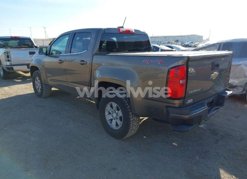 Photo 3 of 2016 Chevrolet Colorado WT (VIN 1GCGTBE39G1310334)