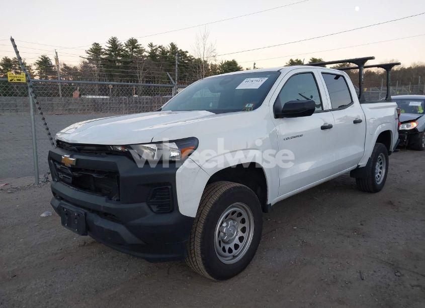 Photo 2 of 2023 Chevrolet Colorado 4WD SHORT BOX WT (VIN 1GCGTBEC0P1194456)