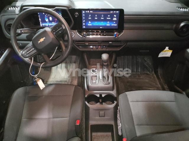 Photo 2 of 2023 CHEVROLET COLORADO N/A (VIN 1GCGTBEC6P1165608)