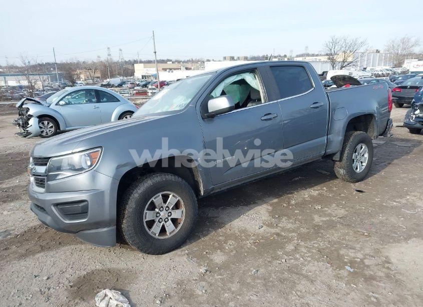 Photo 2 of 2019 Chevrolet Colorado WT (VIN 1GCGTBEN0K1266296)