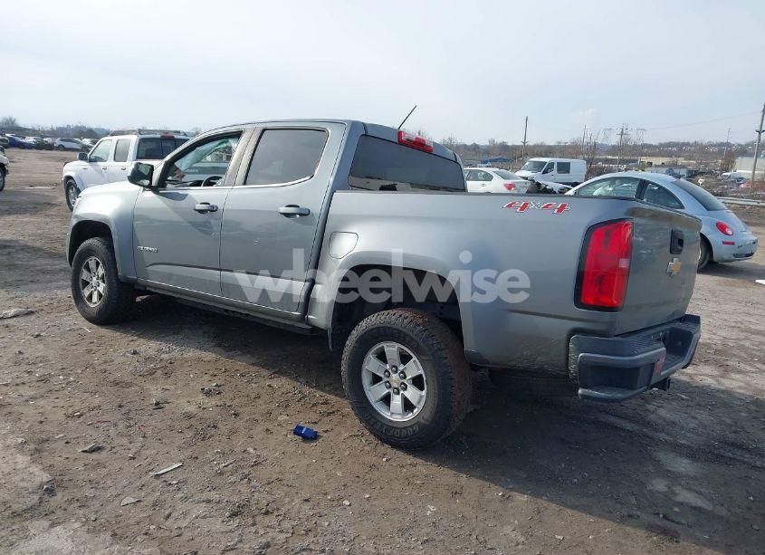 Photo 3 of 2019 Chevrolet Colorado WT (VIN 1GCGTBEN0K1266296)