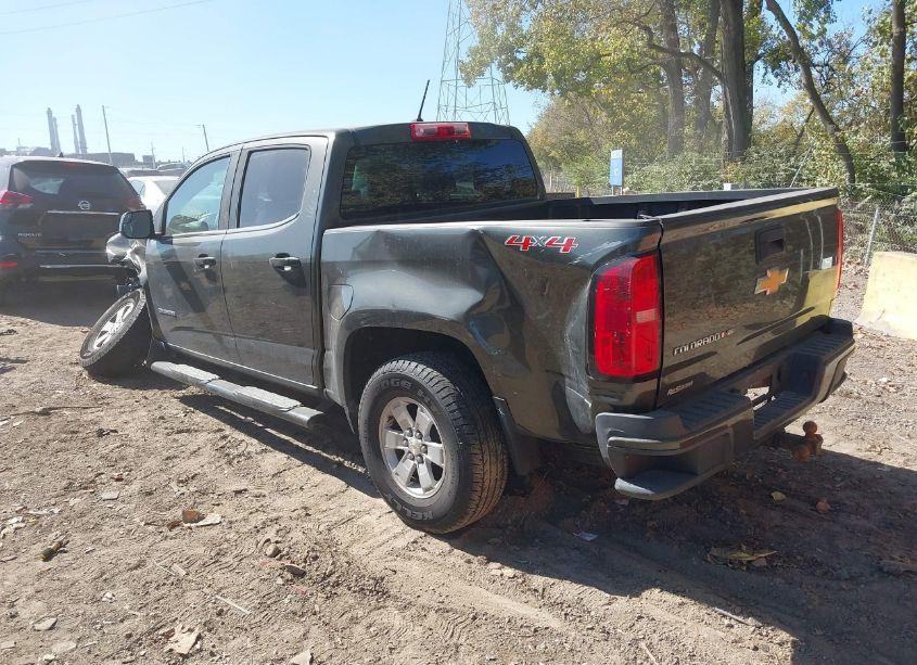Photo 3 of 2018 Chevrolet Colorado WT (VIN 1GCGTBEN1J1153830)