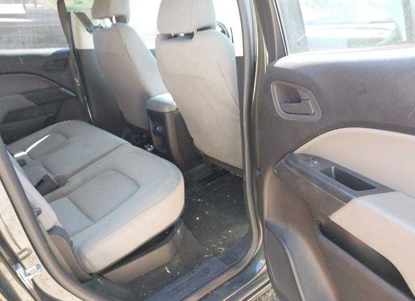 Photo 8 of 2018 Chevrolet Colorado WT (VIN 1GCGTBEN1J1153830)