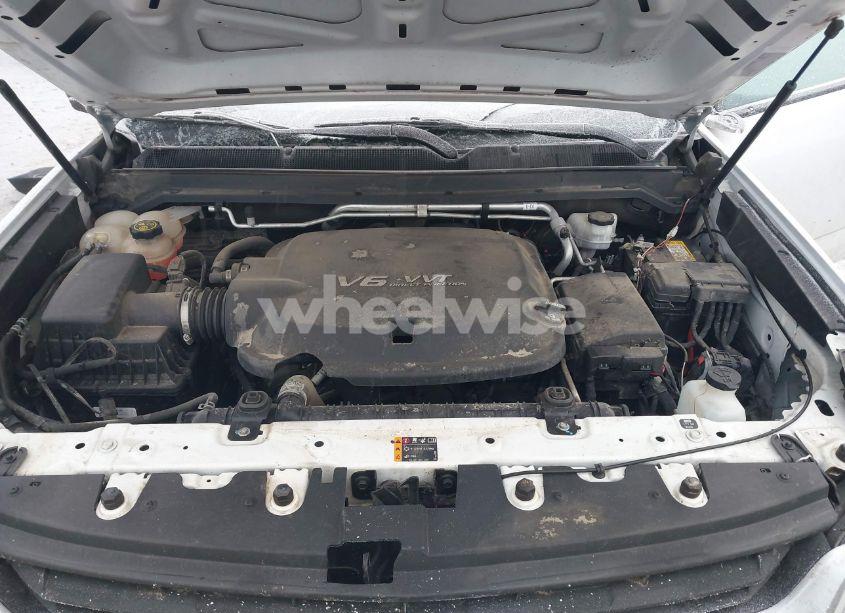 Photo 10 of 2018 Chevrolet Colorado WT (VIN 1GCGTBEN3J1271023)