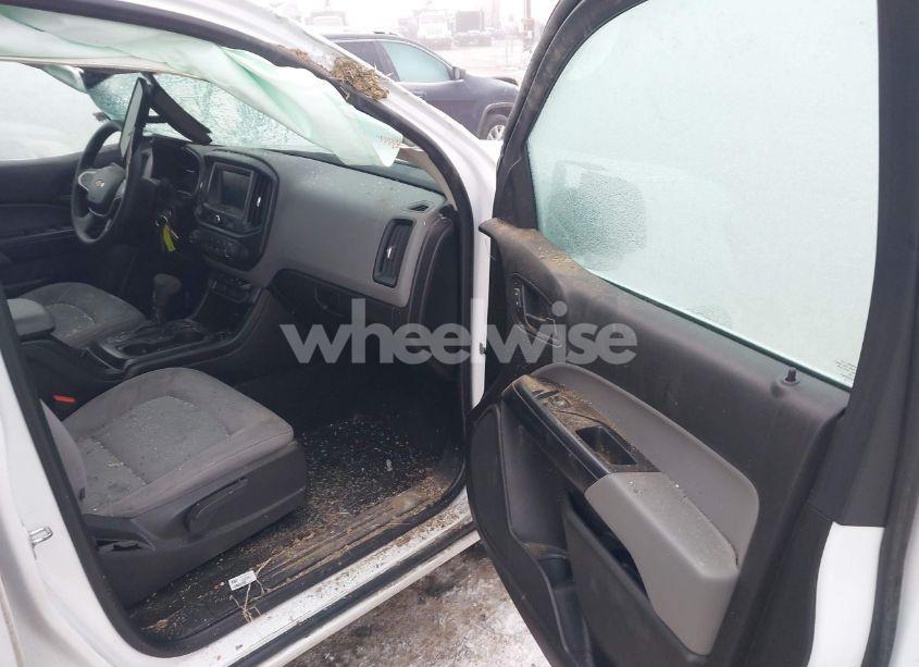 Photo 5 of 2018 Chevrolet Colorado WT (VIN 1GCGTBEN3J1271023)