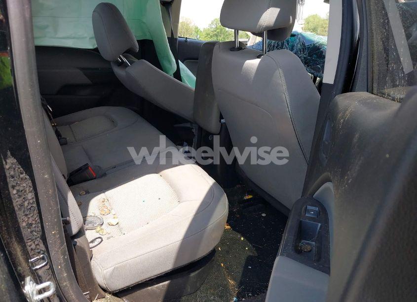 Photo 8 of 2017 Chevrolet Colorado WT (VIN 1GCGTBEN4H1245783)