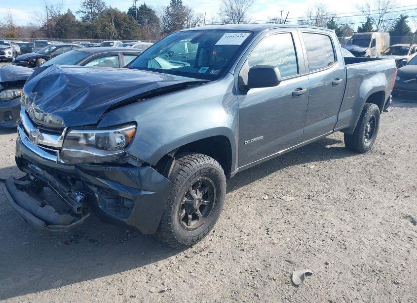 Photo 2 of 2019 Chevrolet Colorado WT (VIN 1GCGTBEN4K1116773)