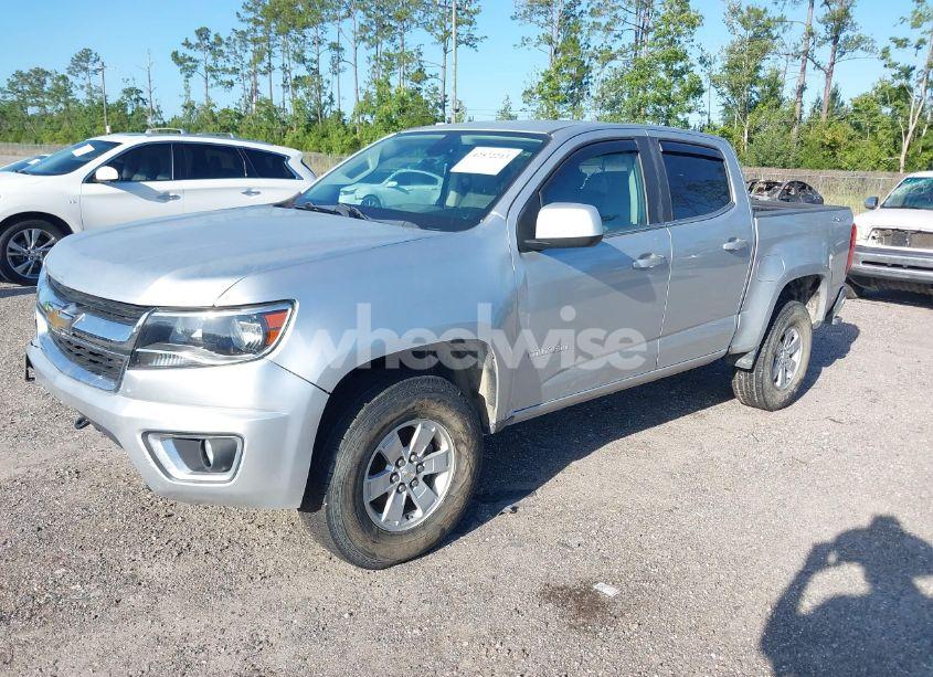 Photo 2 of 2019 Chevrolet Colorado WT (VIN 1GCGTBEN4K1351819)