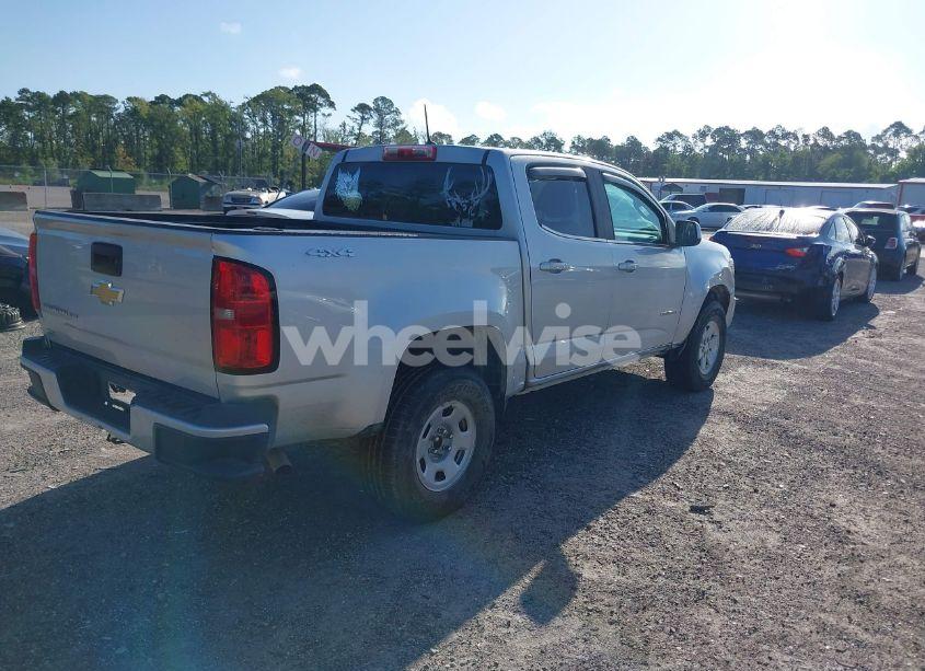 Photo 4 of 2019 Chevrolet Colorado WT (VIN 1GCGTBEN4K1351819)