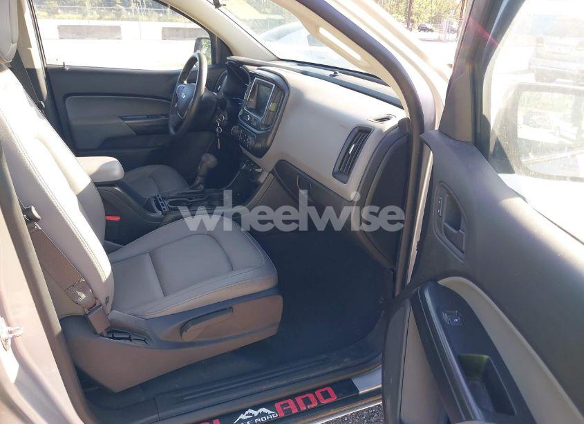 Photo 5 of 2019 Chevrolet Colorado WT (VIN 1GCGTBEN4K1351819)