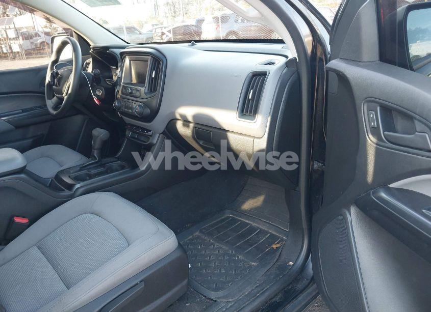 Photo 5 of 2020 Chevrolet Colorado 4WD SHORT BOX WT (VIN 1GCGTBEN6L1248077)