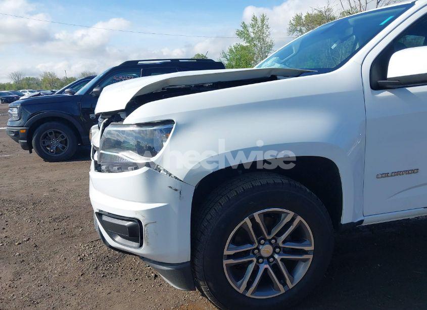 Photo 6 of 2019 Chevrolet Colorado WT (VIN 1GCGTBEN8K1336093)