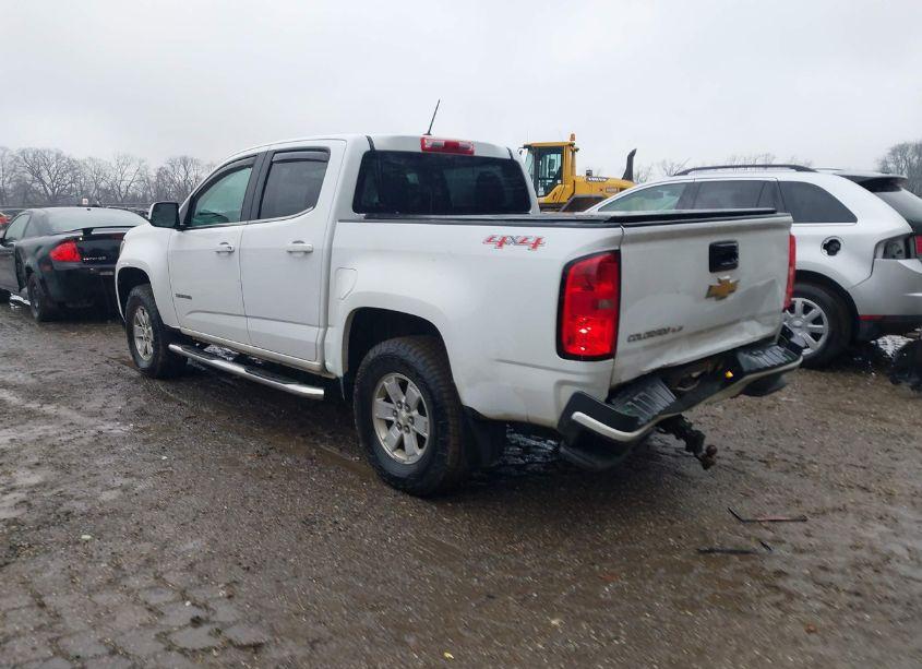 Photo 3 of 2019 Chevrolet Colorado WT (VIN 1GCGTBENXK1197410)