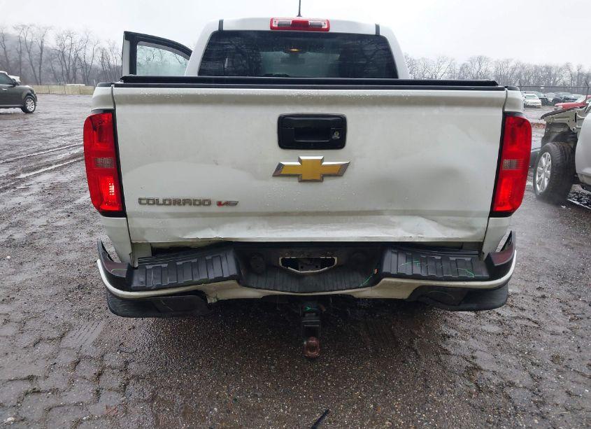 Photo 6 of 2019 Chevrolet Colorado WT (VIN 1GCGTBENXK1197410)