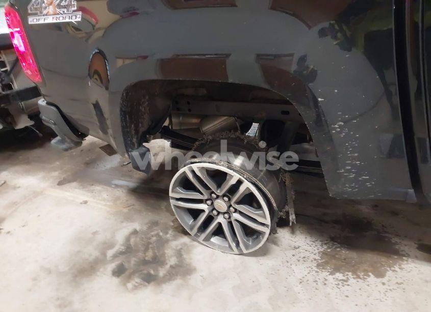 Photo 17 of 2019 Chevrolet Colorado WT (VIN 1GCGTBENXK1307436)