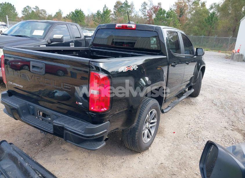 Photo 4 of 2021 Chevrolet Colorado 4WD SHORT BOX WT (VIN 1GCGTBENXM1249573)