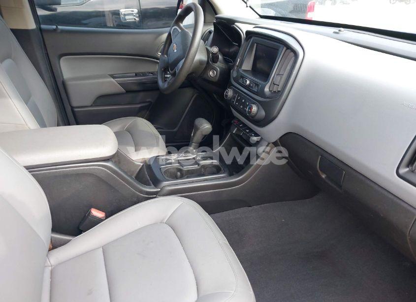 Photo 5 of 2021 Chevrolet Colorado 4WD SHORT BOX WT (VIN 1GCGTBENXM1249573)