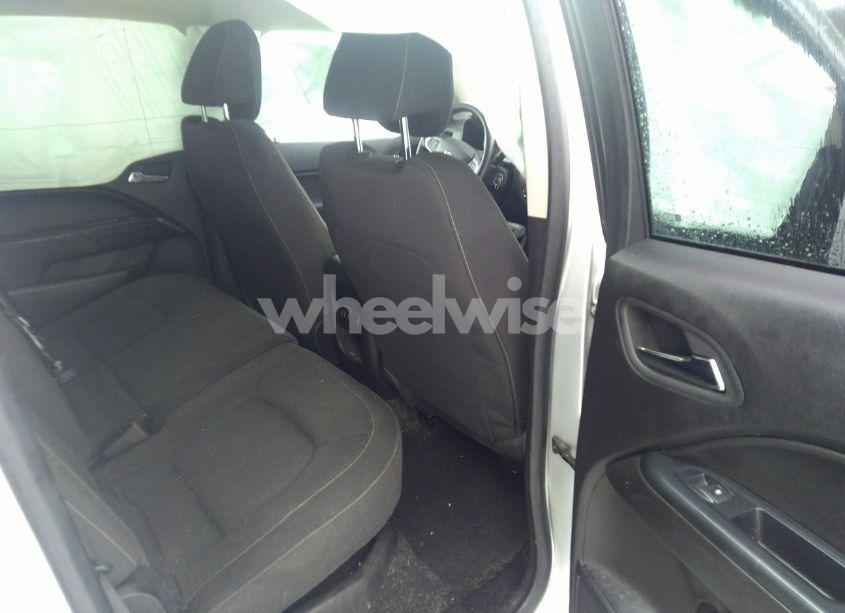 Photo 8 of 2016 Chevrolet Colorado LT (VIN 1GCGTCE33G1202233)