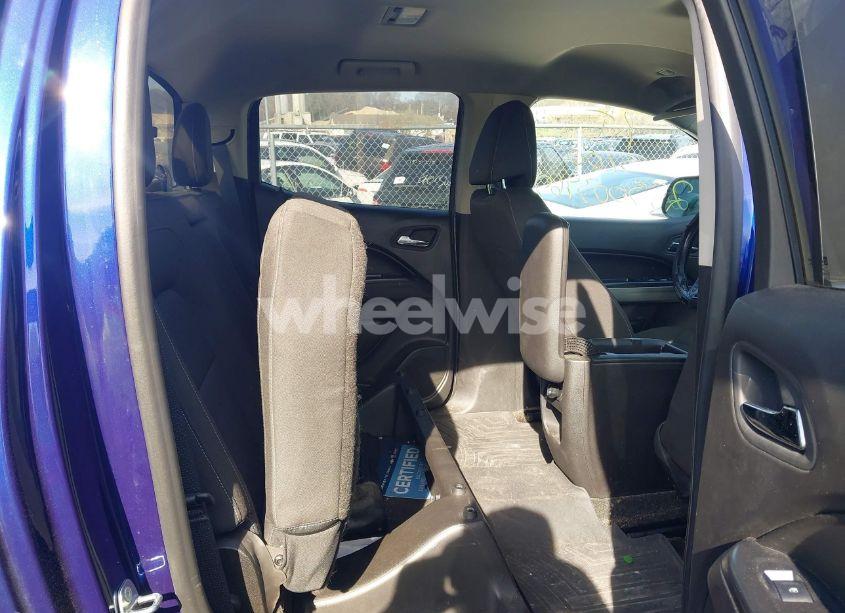 Photo 8 of 2016 Chevrolet Colorado LT (VIN 1GCGTCE33G1365254)