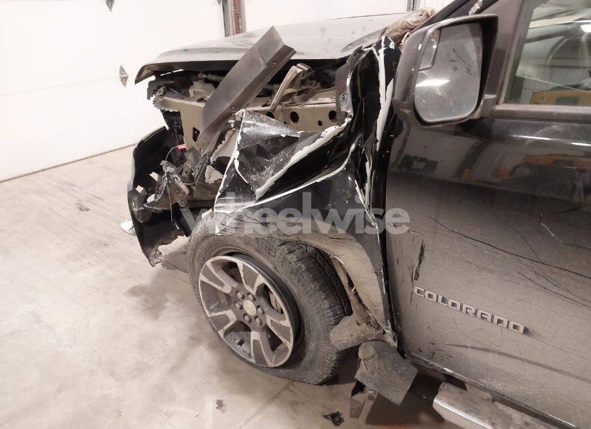 Photo 18 of 2015 Chevrolet Colorado Z71 (VIN 1GCGTCE35F1123564)