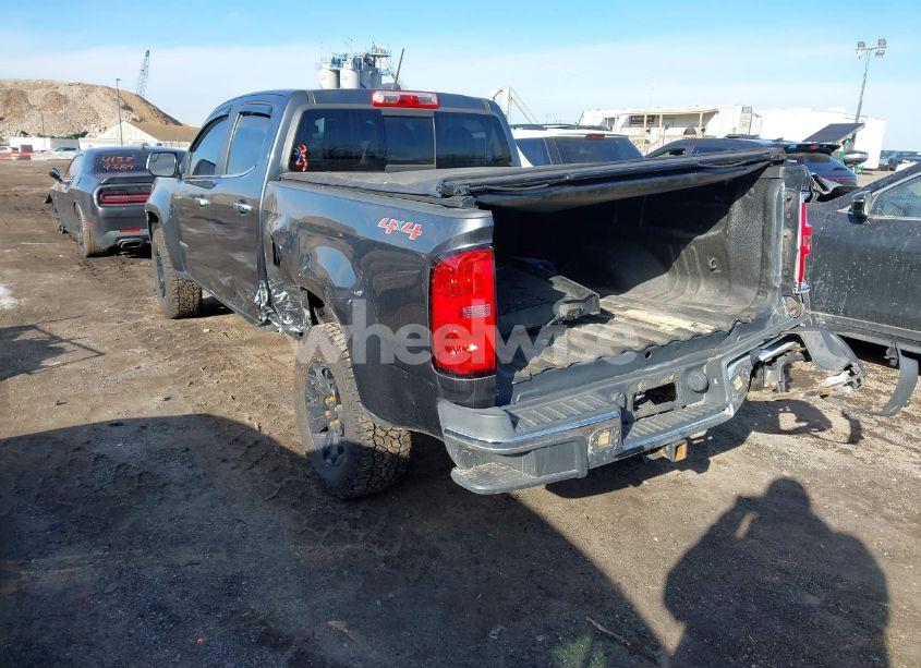 Photo 3 of 2016 Chevrolet Colorado LT (VIN 1GCGTCE35G1112467)