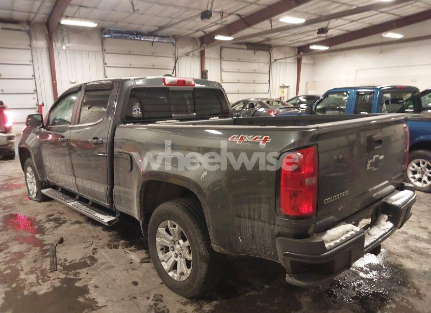 Photo 3 of 2016 Chevrolet Colorado LT (VIN 1GCGTCE35G1159739)