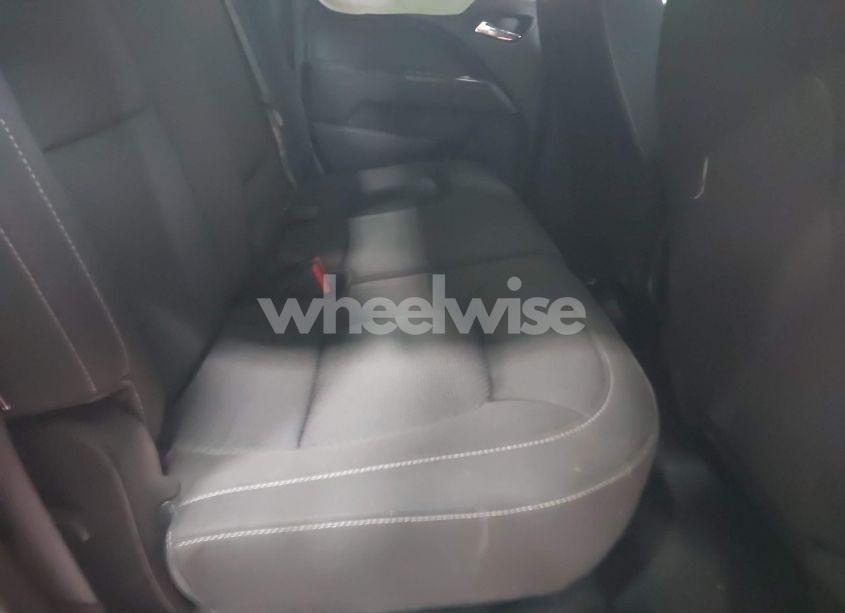 Photo 8 of 2016 Chevrolet Colorado LT (VIN 1GCGTCE35G1268833)