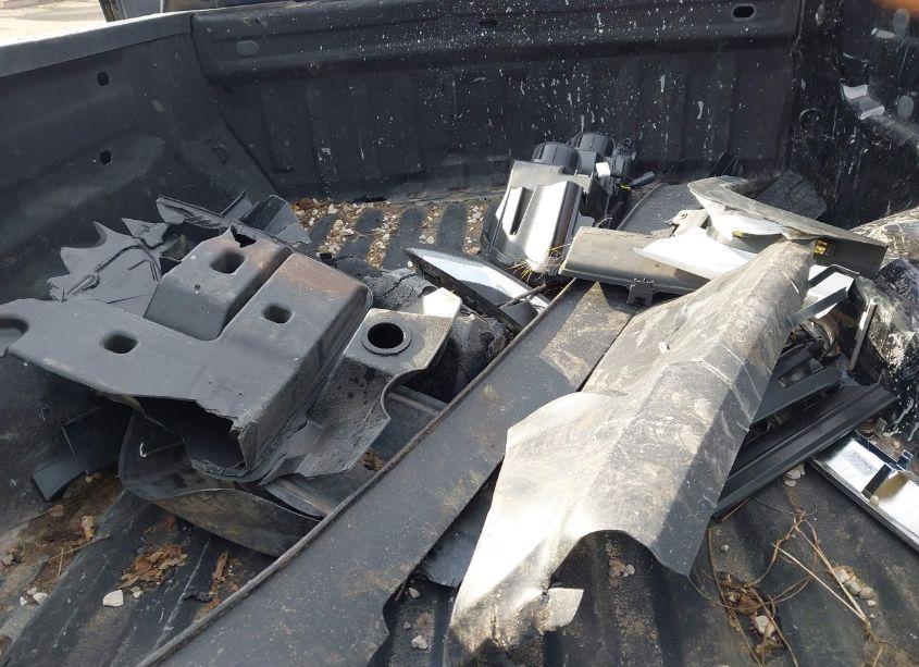 Photo 12 of 2016 Chevrolet Colorado LT (VIN 1GCGTCE36G1129701)