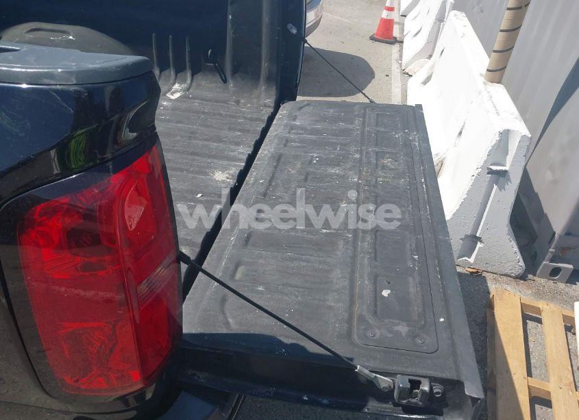 Photo 17 of 2015 Chevrolet Colorado Z71 (VIN 1GCGTCE39F1119999)