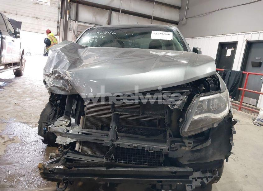 Photo 18 of 2019 Chevrolet Colorado LT (VIN 1GCGTCEN0K1113083)