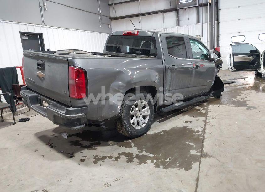 Photo 4 of 2019 Chevrolet Colorado LT (VIN 1GCGTCEN0K1113083)