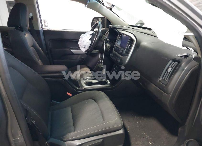 Photo 5 of 2019 Chevrolet Colorado LT (VIN 1GCGTCEN0K1113083)