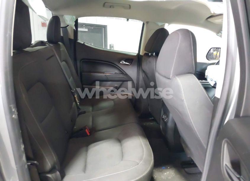 Photo 8 of 2019 Chevrolet Colorado LT (VIN 1GCGTCEN0K1113083)