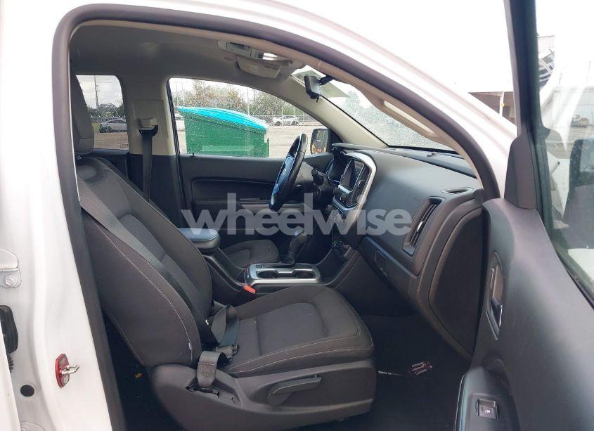 Photo 5 of 2019 Chevrolet Colorado LT (VIN 1GCGTCEN0K1275182)