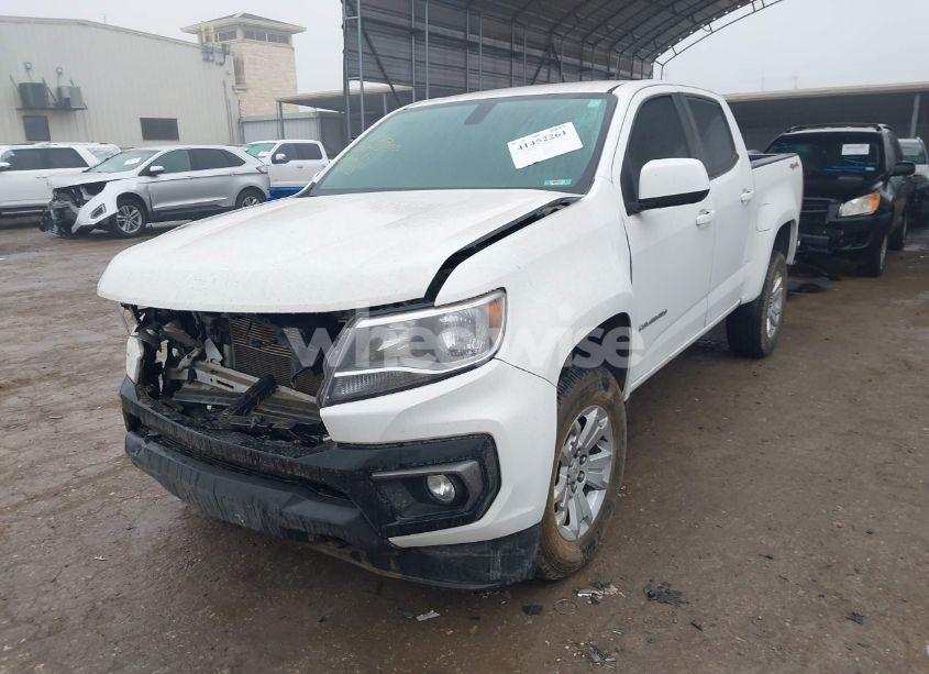 Photo 2 of 2022 Chevrolet Colorado 4WD SHORT BOX LT (VIN 1GCGTCEN0N1248245)