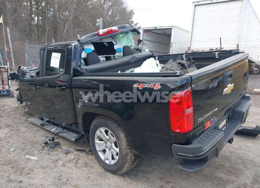Photo 3 of 2018 Chevrolet Colorado LT (VIN 1GCGTCEN2J1134404)