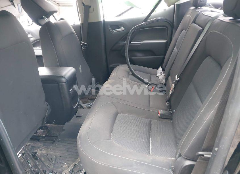 Photo 8 of 2018 Chevrolet Colorado LT (VIN 1GCGTCEN2J1134404)