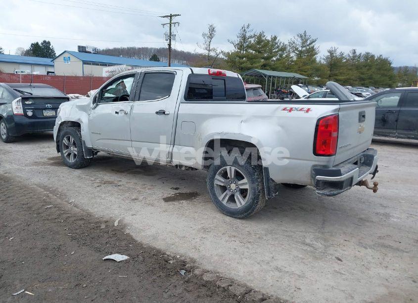 Photo 3 of 2018 Chevrolet Colorado LT (VIN 1GCGTCEN2J1149453)