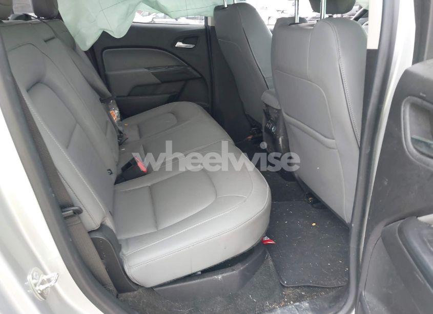 Photo 8 of 2018 Chevrolet Colorado LT (VIN 1GCGTCEN2J1149453)