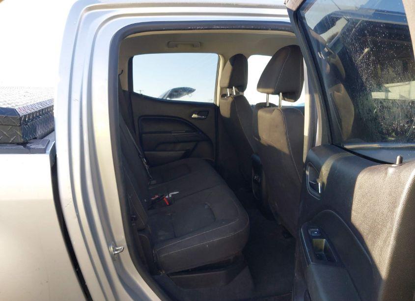 Photo 8 of 2019 Chevrolet Colorado LT (VIN 1GCGTCEN2K1175794)