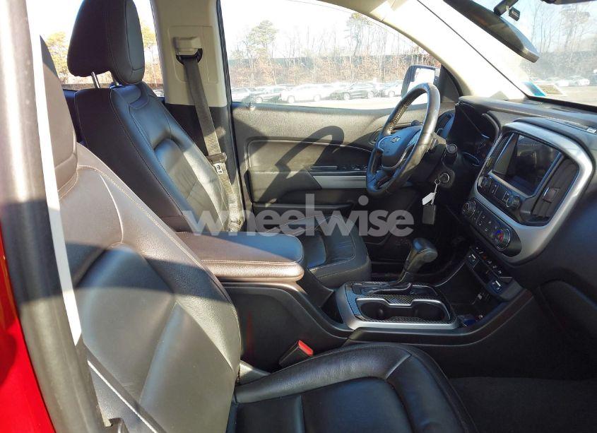 Photo 5 of 2021 Chevrolet Colorado 4WD SHORT BOX LT (VIN 1GCGTCEN3M1139020)