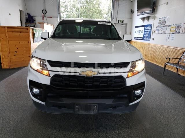 Photo 2 of 2021 CHEVROLET COLORADO LT (VIN 1GCGTCEN4M1296376)