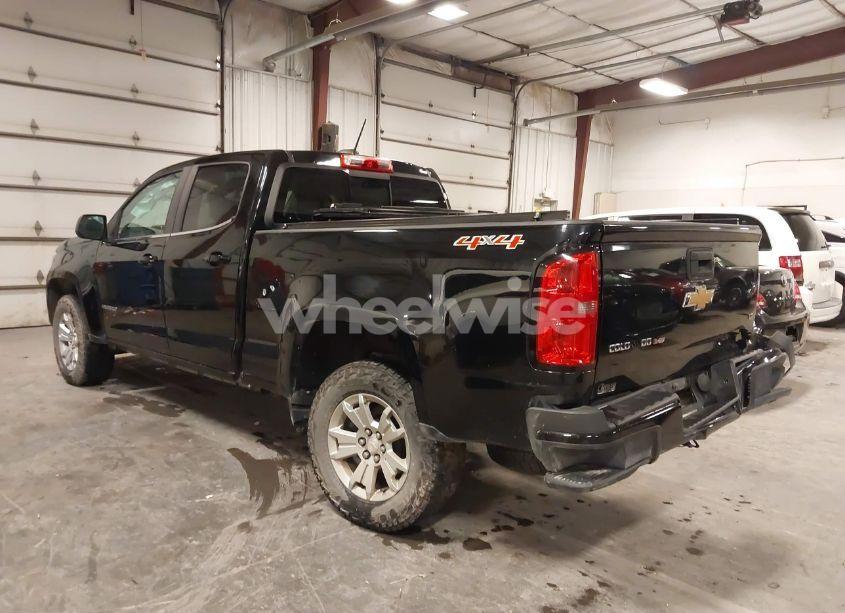Photo 3 of 2018 Chevrolet Colorado LT (VIN 1GCGTCEN5J1277475)
