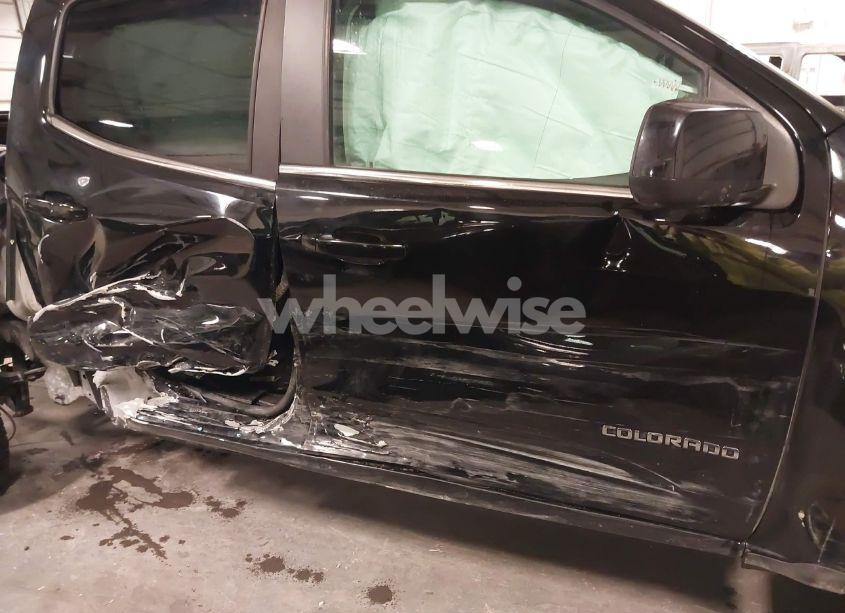 Photo 6 of 2018 Chevrolet Colorado LT (VIN 1GCGTCEN5J1277475)