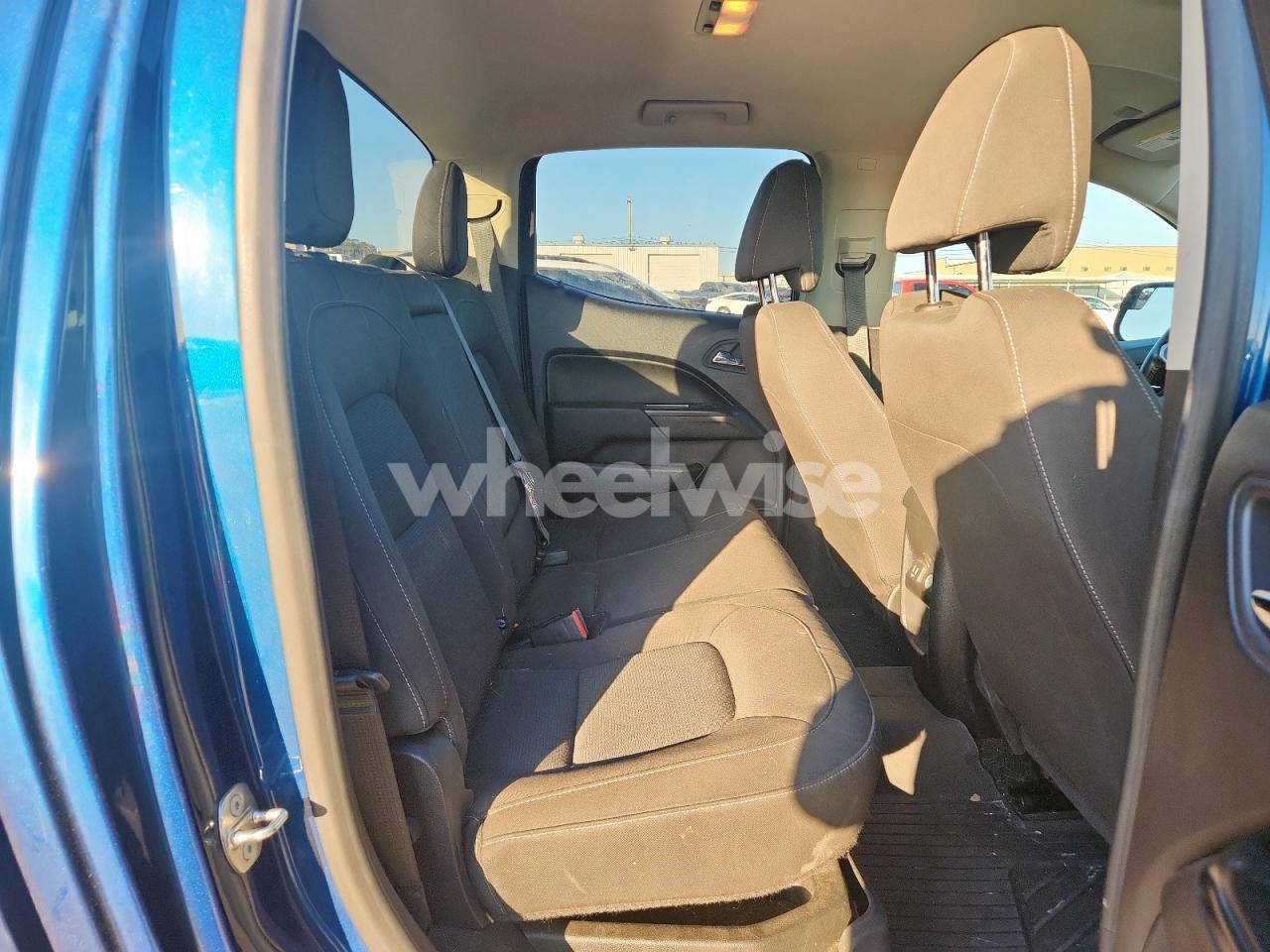 Photo 10 of 2019 CHEVROLET COLORADO LT (VIN 1GCGTCEN5K1102645)