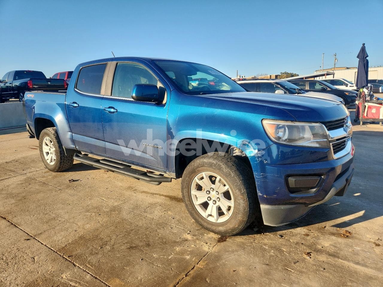 Photo 4 of 2019 CHEVROLET COLORADO LT (VIN 1GCGTCEN5K1102645)