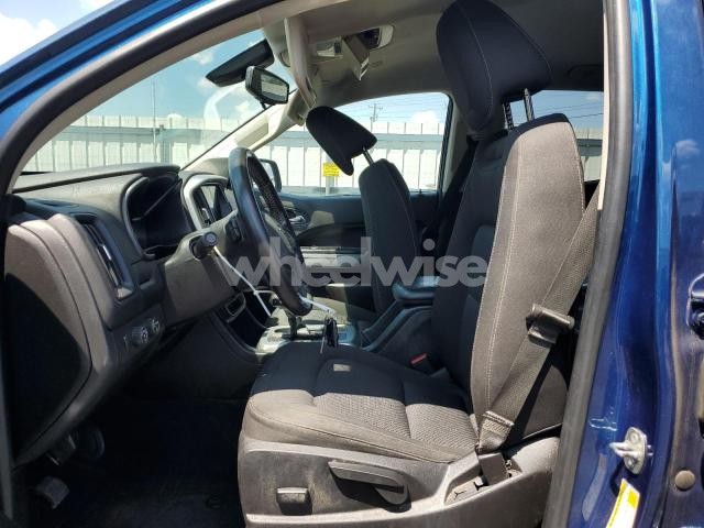 Photo 3 of 2019 CHEVROLET COLORADO LT (VIN 1GCGTCEN5K1107845)