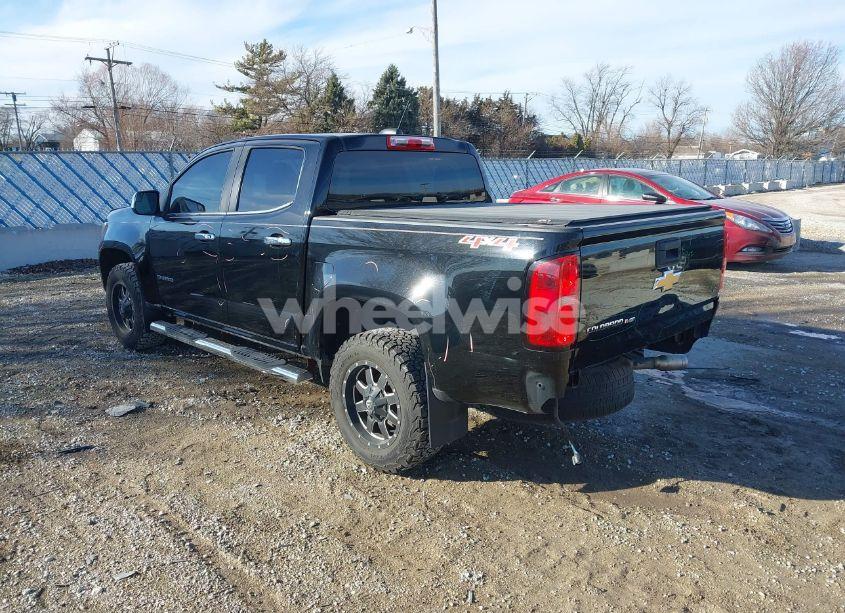 Photo 3 of 2018 Chevrolet Colorado LT (VIN 1GCGTCEN6J1289988)
